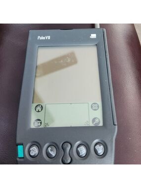 Vintage 3Com Palm VII Connected Organizer Pilot With Stylus And Case